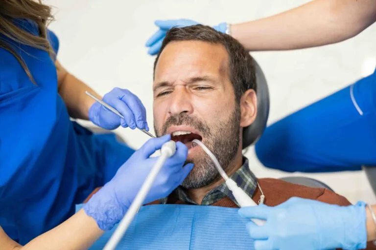 Infezione dopo estrazione del dente del giudizio